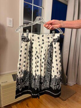 Never Worn Ann Taylor Skirt Linen Paisley Petite Size 0